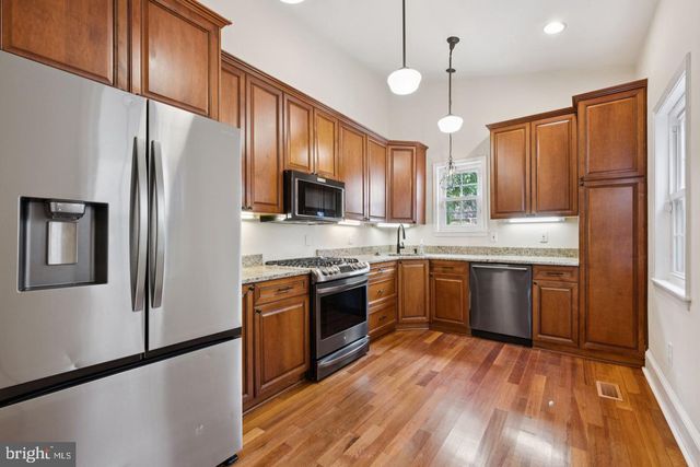 1814 E PRATT ST, Baltimore, MD 21231