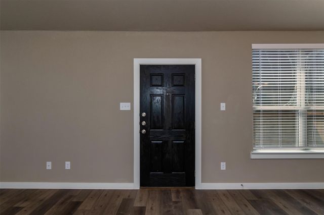 701-703-705-707 Harvest Moon Drive, Venus, TX 76084