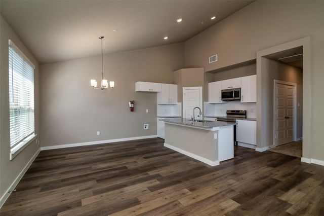 701-703-705-707 Harvest Moon Drive, Venus, TX 76084