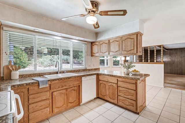 3808 Big Sky Drive NE, Albuquerque, NM 87111