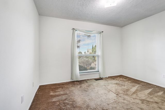 3808 Big Sky Drive NE, Albuquerque, NM 87111