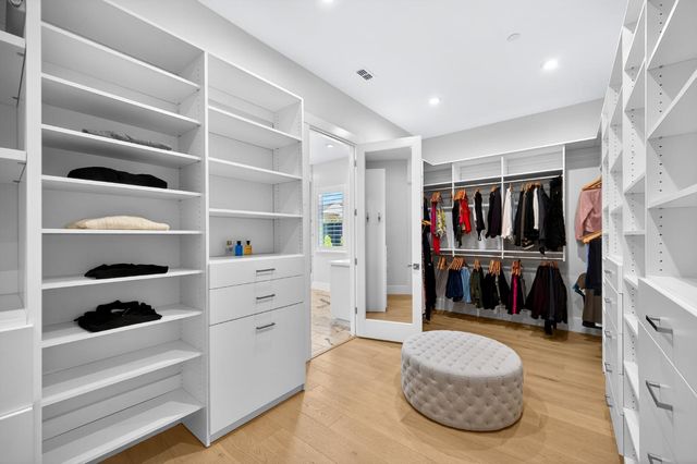 2204 Pinehurst Dr, Lincoln, CA 95648