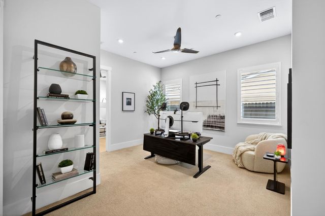 2204 Pinehurst Dr, Lincoln, CA 95648