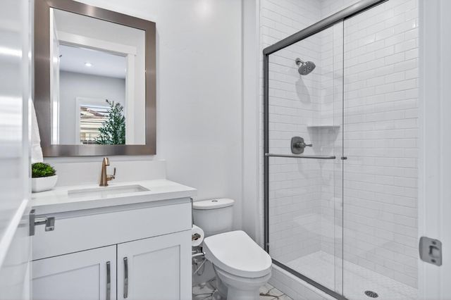 2204 Pinehurst Dr, Lincoln, CA 95648