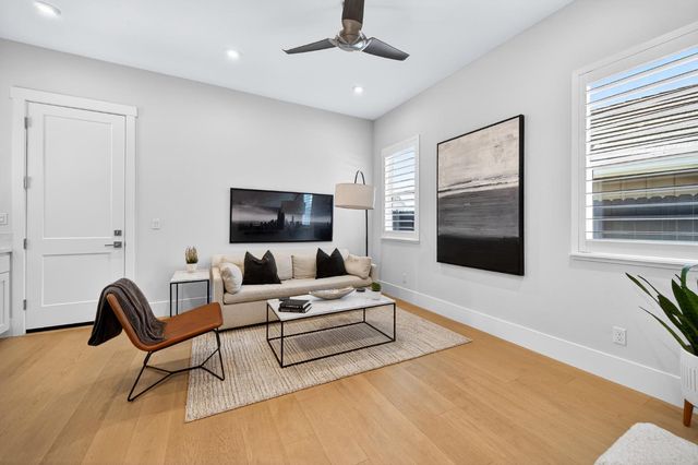 2204 Pinehurst Dr, Lincoln, CA 95648