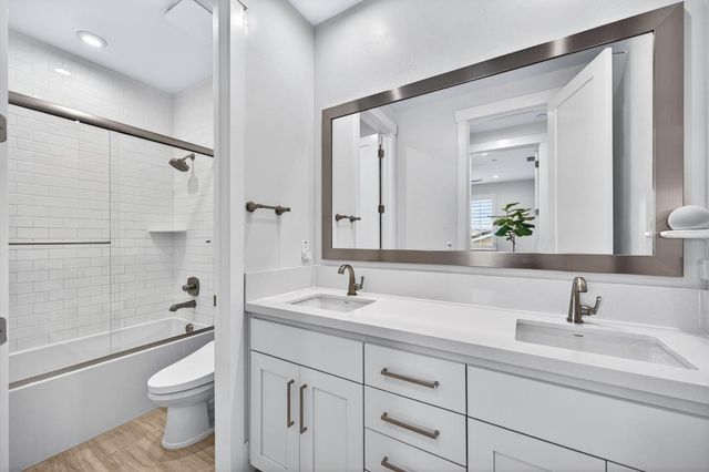 2204 Pinehurst Dr, Lincoln, CA 95648