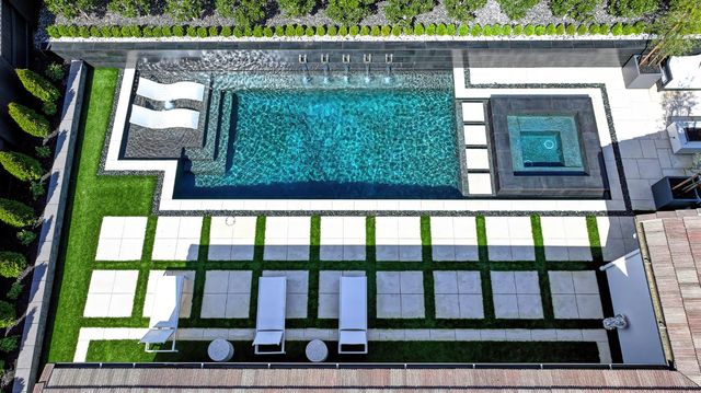 2204 Pinehurst Dr, Lincoln, CA 95648