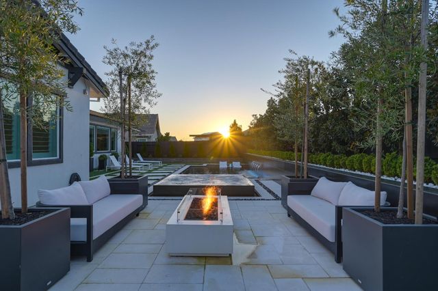 2204 Pinehurst Dr, Lincoln, CA 95648