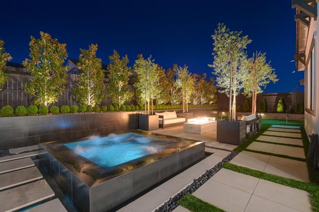 2204 Pinehurst Dr, Lincoln, CA 95648