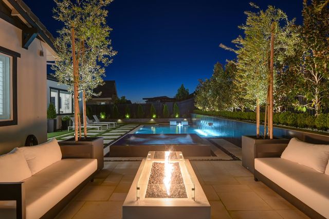 2204 Pinehurst Dr, Lincoln, CA 95648