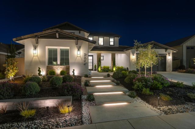 2204 Pinehurst Dr, Lincoln, CA 95648