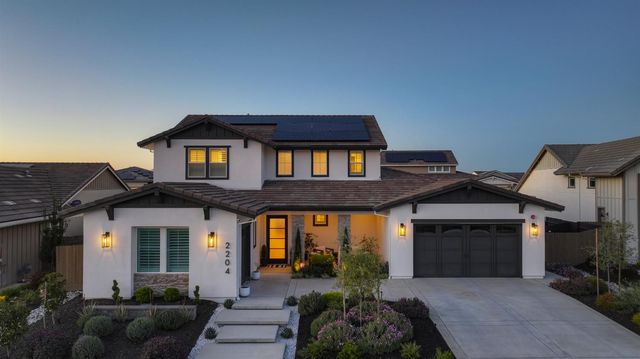 2204 Pinehurst Dr, Lincoln, CA 95648