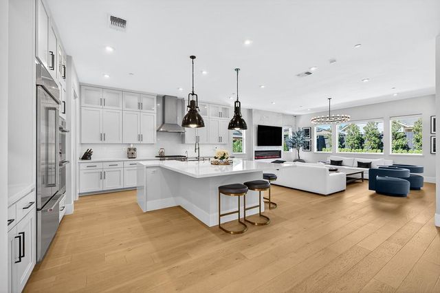 2204 Pinehurst Dr, Lincoln, CA 95648