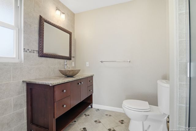 415 CALUMET PL, San Antonio, TX 78209
