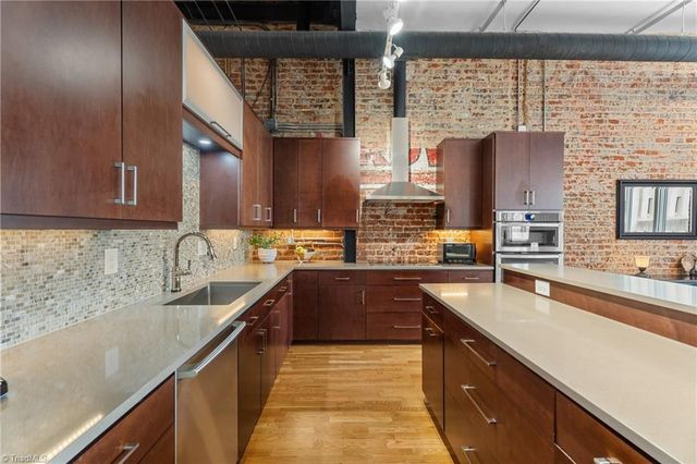 1 W 5th Street 207, Winston-salem, NC 27101