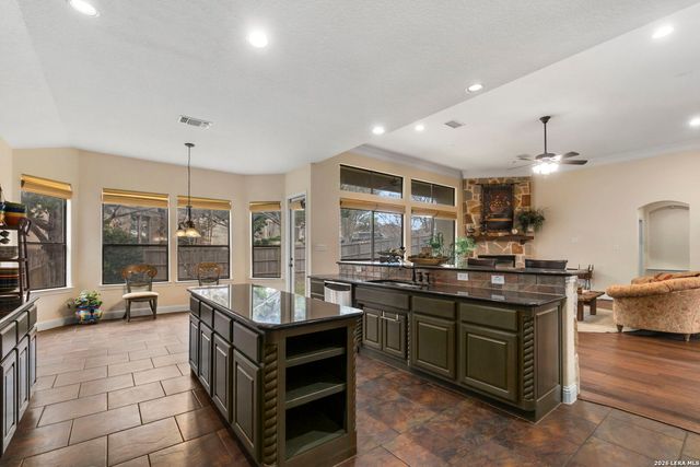 1310 Via Se Villa, San Antonio, TX 78260