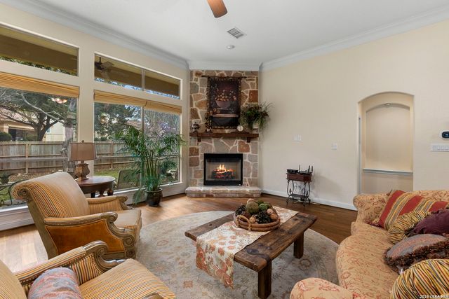 1310 Via Se Villa, San Antonio, TX 78260