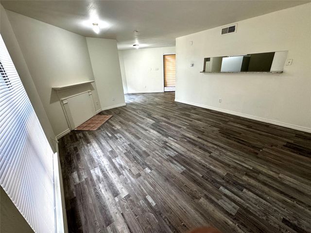 3524 Buckingham 312, Garland, TX 75042