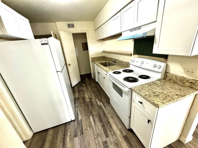3524 Buckingham 312, Garland, TX 75042
