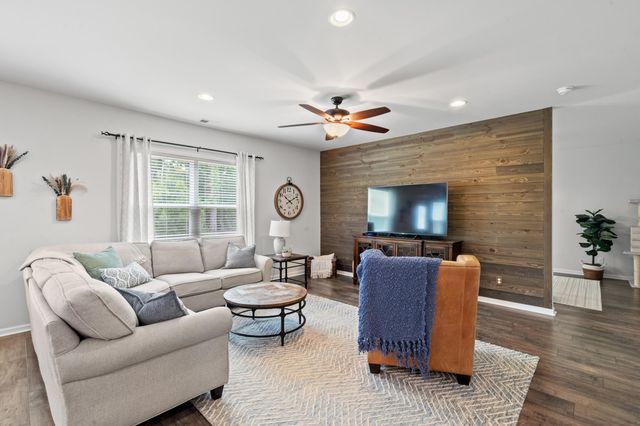 4052 Alvina Way, Myrtle Beach, SC 29579