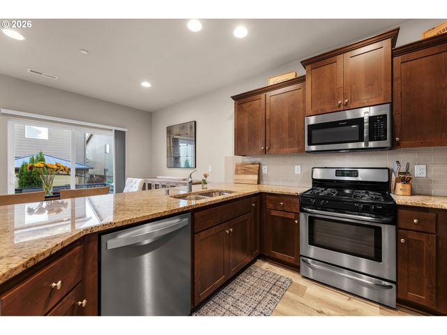 7410 N 93RD Loop, Camas, WA 98607