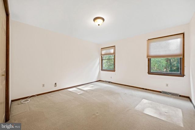 1230 VENEZIA AVE, Vineland, NJ 08361
