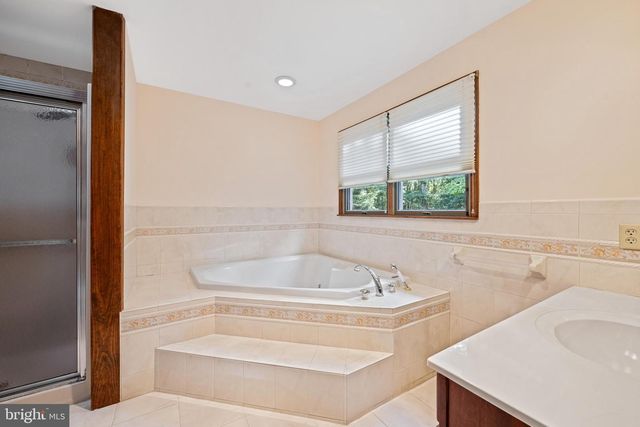 1230 VENEZIA AVE, Vineland, NJ 08361