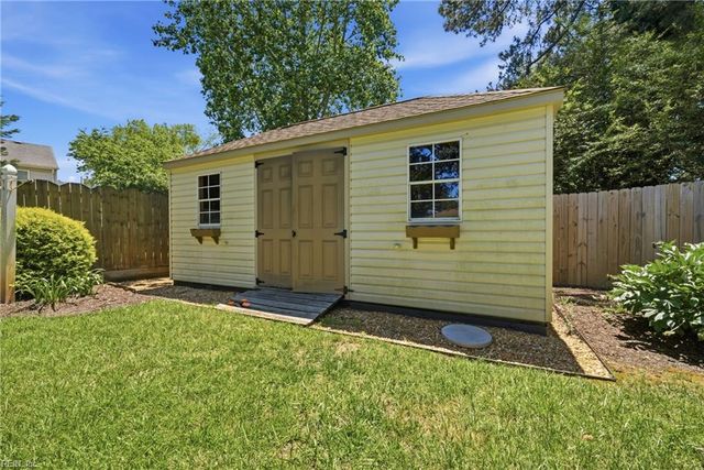 2001 Starboard CT, Virginia Beach, VA 23454
