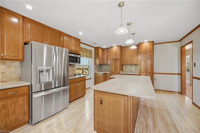 2001 Starboard CT, Virginia Beach, VA 23454
