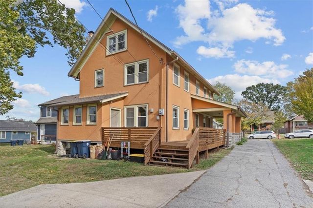 5420 Tracy Avenue, Kansas City, MO 64110