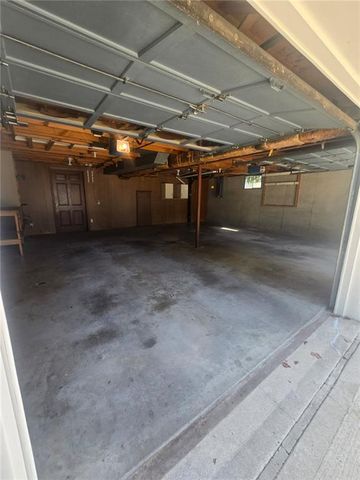 15917 E 41ST Street, Independence, MO 64055