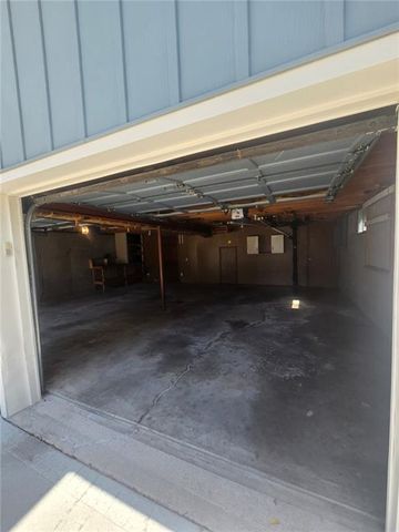 15917 E 41ST Street, Independence, MO 64055