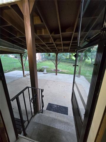 15917 E 41ST Street, Independence, MO 64055