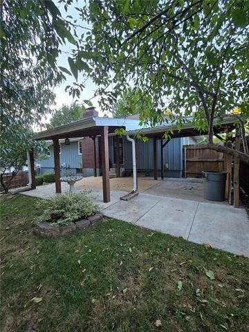 15917 E 41ST Street, Independence, MO 64055