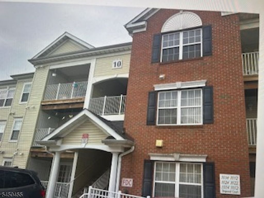 1031 Dogwood Ct, New Brunswick City, NJ 08901 — exterior