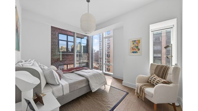 45 E 22nd St Apt 17B, New York City, NY 10010