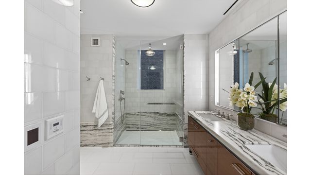 45 E 22nd St Apt 17B, New York City, NY 10010