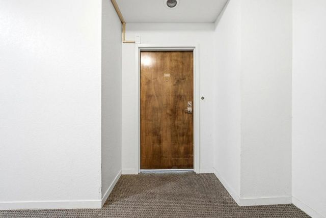 800 N El Camino Real 102, San Mateo, CA 94401
