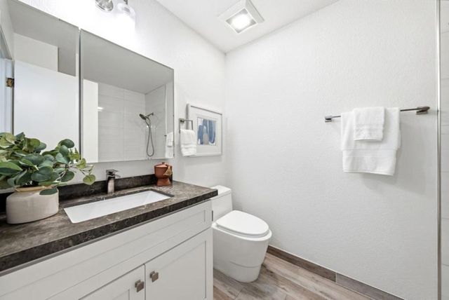 800 N El Camino Real 102, San Mateo, CA 94401
