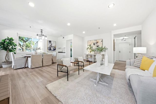 800 N El Camino Real 102, San Mateo, CA 94401