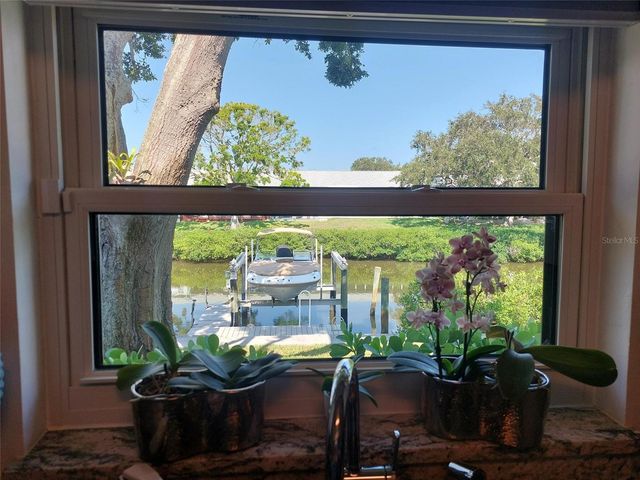 9446 TRADEWINDS AVENUE, Seminole, FL 33776