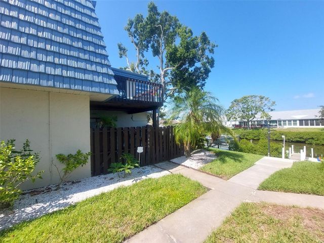 9446 TRADEWINDS AVENUE, Seminole, FL 33776