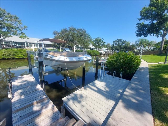 9446 TRADEWINDS AVENUE, Seminole, FL 33776