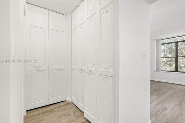 3760 Inverrary Dr 2L, Lauderhill, FL 33319