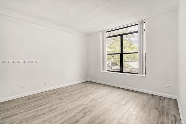 3760 Inverrary Dr 2L, Lauderhill, FL 33319