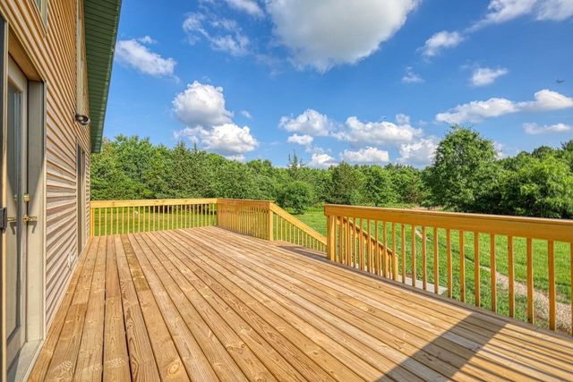 N8502 Schultz Road, Portage, WI 53901