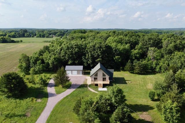 N8502 Schultz Road, Portage, WI 53901