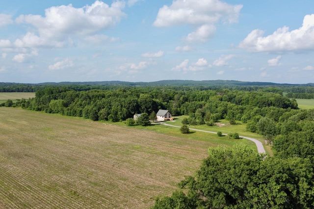 N8502 Schultz Road, Portage, WI 53901