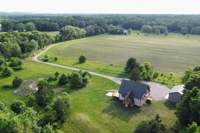 N8502 Schultz Road, Portage, WI 53901