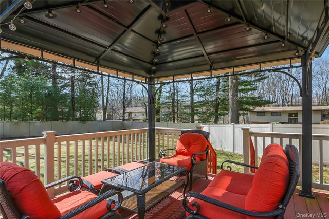 1 Brookside Avenue, New City, NY 10956